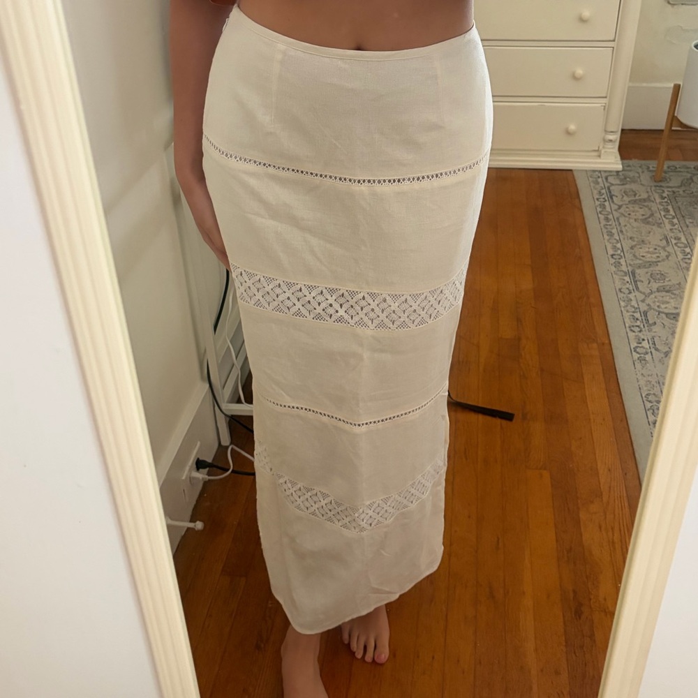 Elegant Vintage Cream Lace Maxi Skirt